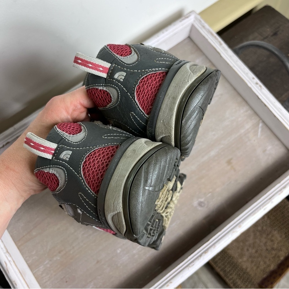 The North Face Kids' Pink and Gray Shoes - Picture 4 of 12